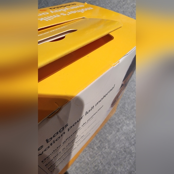 SOLD Medela 100 pk 6oz bags BNIB - Picture 2 of 2